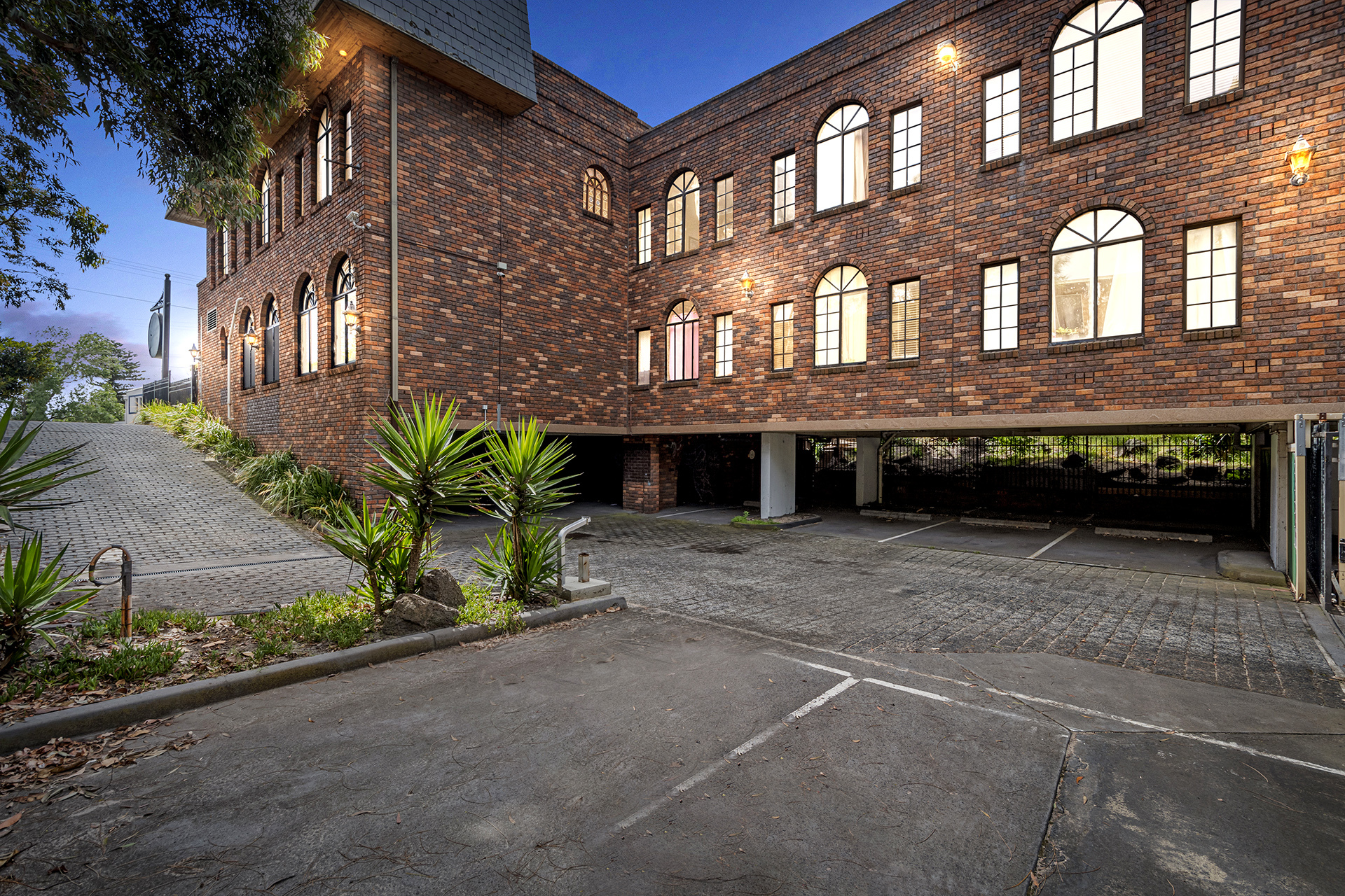 325 Nepean Highway, Frankston VIC 3199